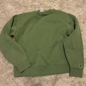 Champion Crewneck Sweatshirt (part of matching set!) | Green | M